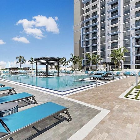 Downtown Doral, Florida. New Condo Style Resort. Exterior photo