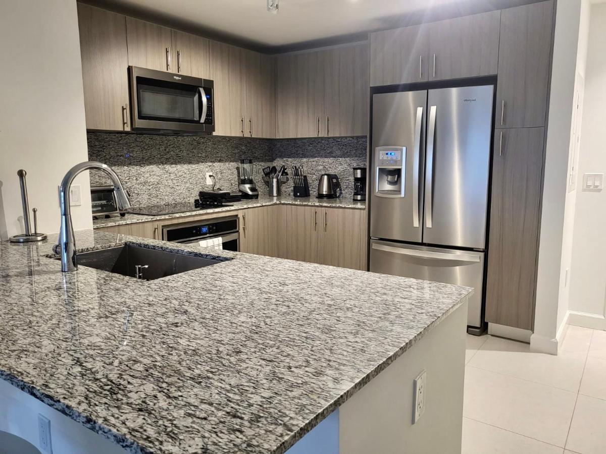 Downtown Doral, Florida. New Condo Style Resort. Exterior photo