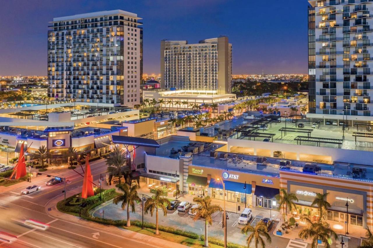 Downtown Doral, Florida. New Condo Style Resort. Exterior photo